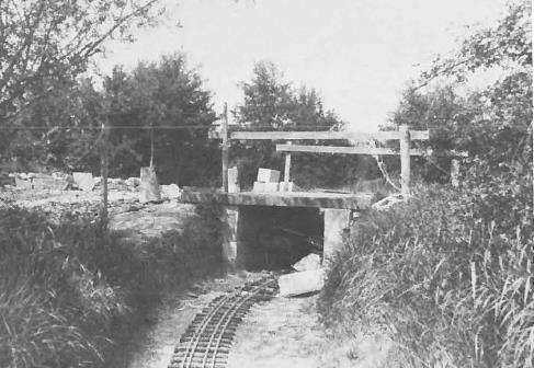 qn_41_06.jpg (35,487 bytes)